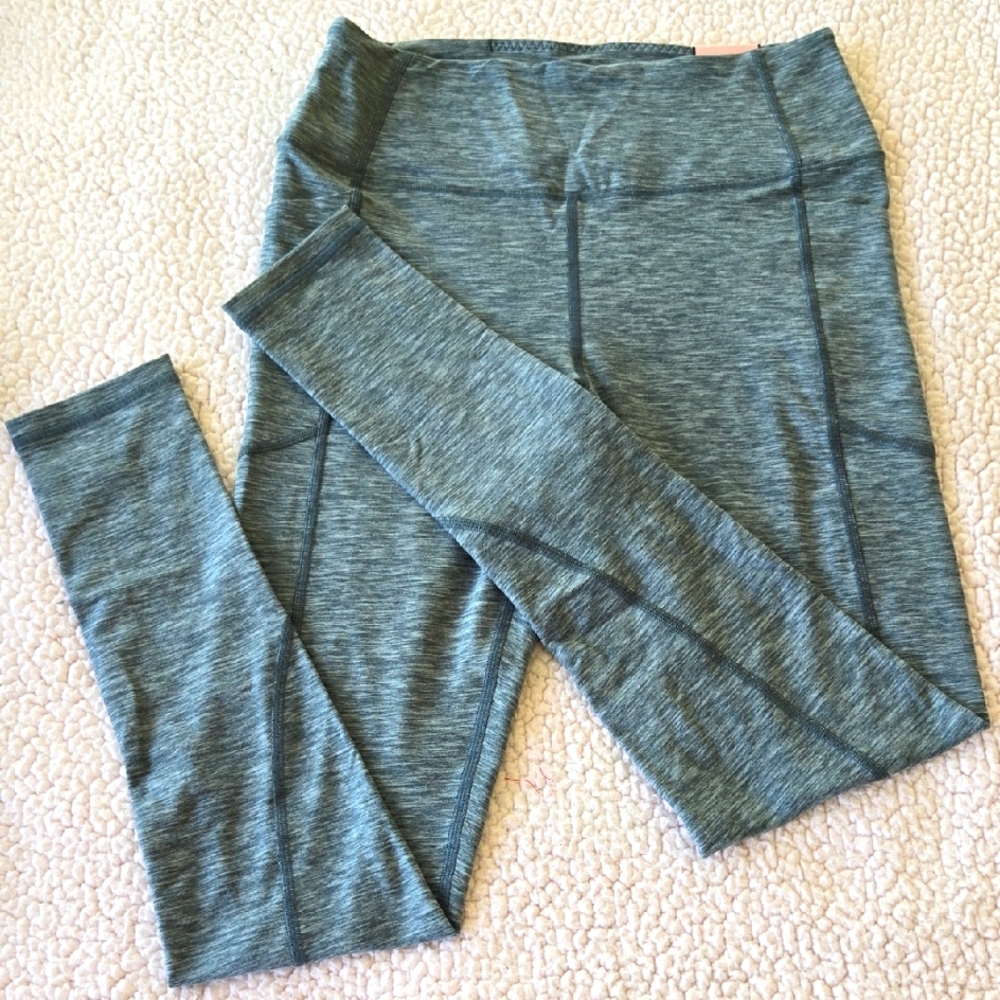 Victoria's Secret  Flow On Point Green High Rise Leggings